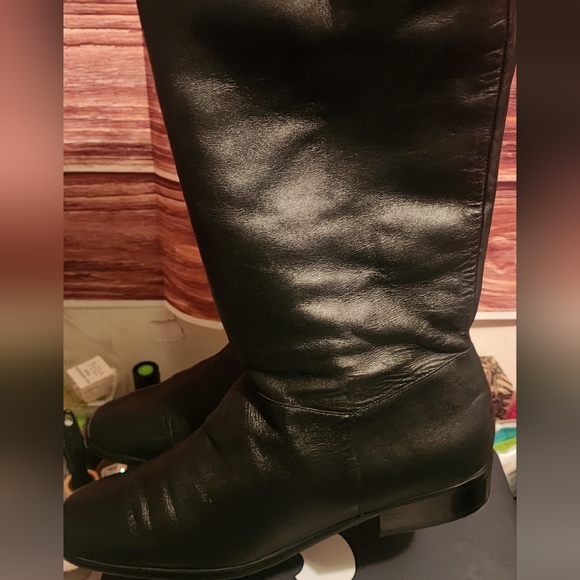 Worthington Soft Leather boots - Picture 2 of 11